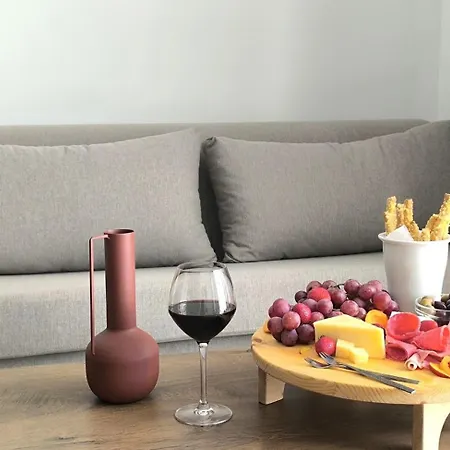 Valantina's & Mannouel Luxury Vila *