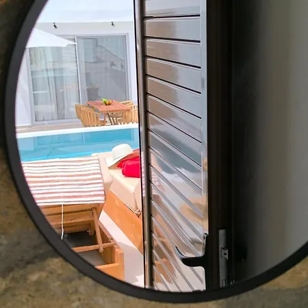 Valantina's & Mannouel Luxury Vila