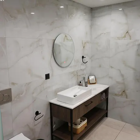 Valantina's & Mannouel Luxury