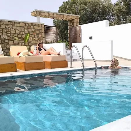 Valantina's & Mannouel Luxury Villa *