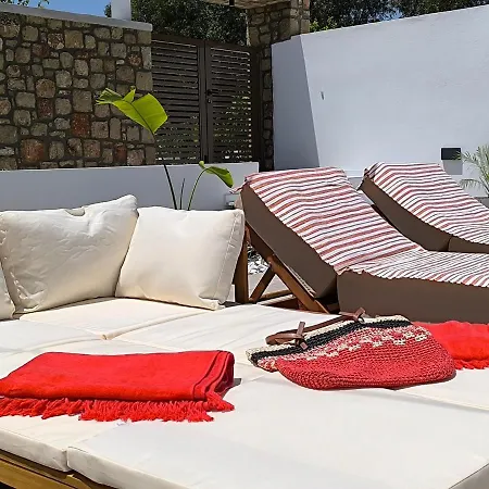 Villa Valantina's & Mannouel Luxury Lardos