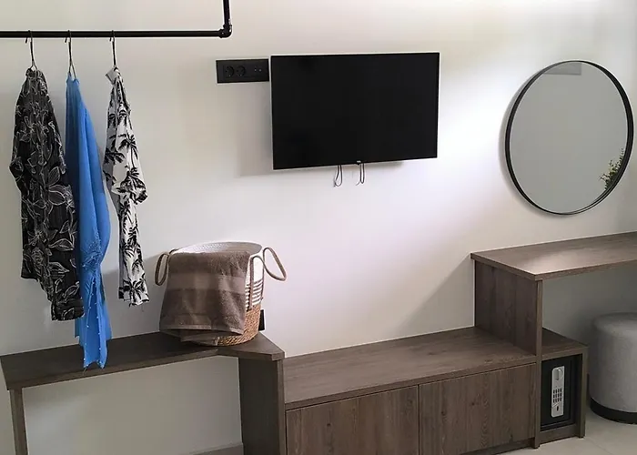 Valantina's & Mannouel Luxury