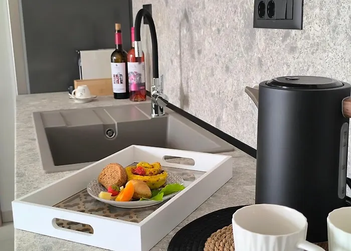 Valantina's & Mannouel Luxury