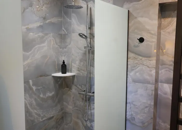 Valantina's & Mannouel Luxury *