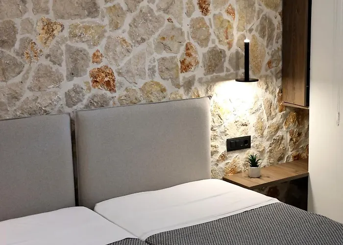 Valantina's & Mannouel Luxury *