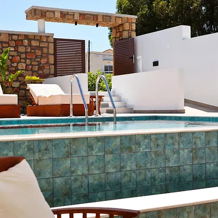 Valantina's & Mannouel Luxury Λάρδος